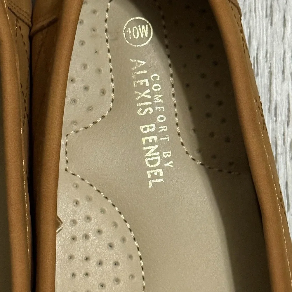 Comfort by Alexis Bendel Quilted Driving Loafers Cognac Brown Slip On Womens 10W